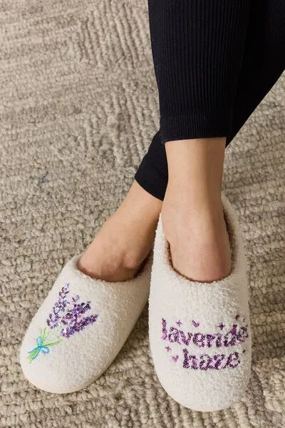 Sequin Pattern Cozy Slippers