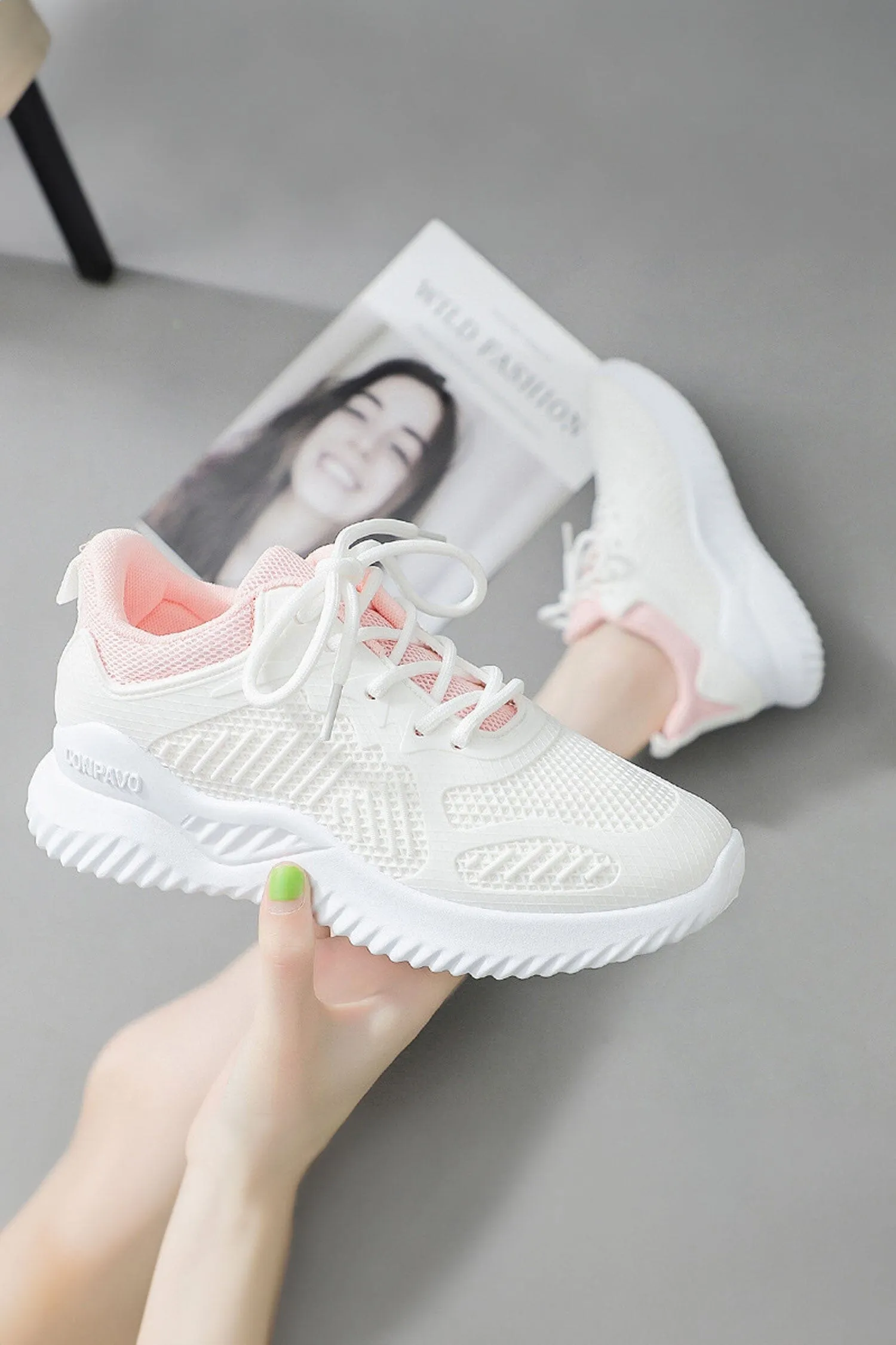 Women's Textured Mid-Sole Sneakers