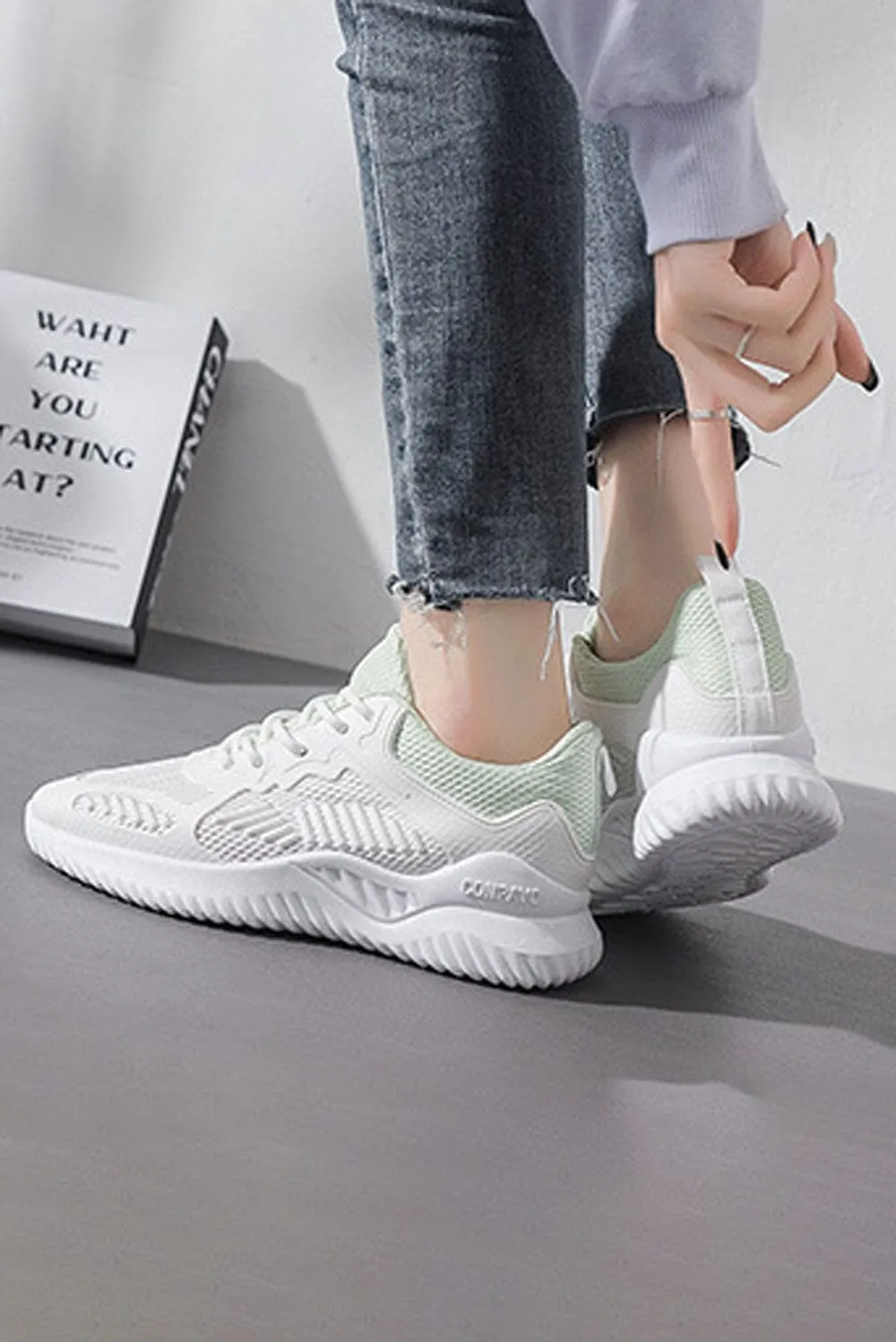 Women's Textured Mid-Sole Sneakers